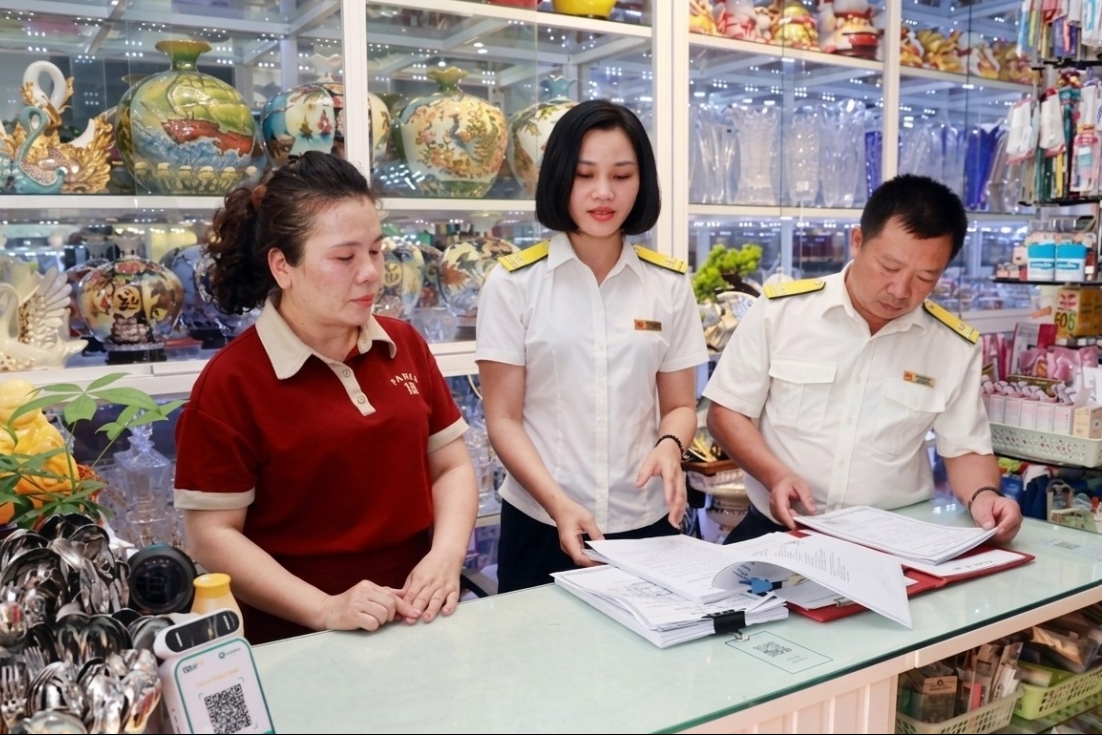 Thuế cơ sở 1 tỉnh Sơn La: Quyết tâm sớm hoàn thành dự toán thu ngân sách cả năm
