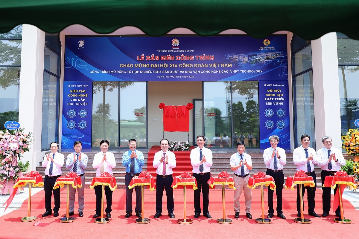 Công đoàn Khoa học và Công nghệ gắn biển công trình chào mừng Đại hội XIV Công đoàn Việt Nam