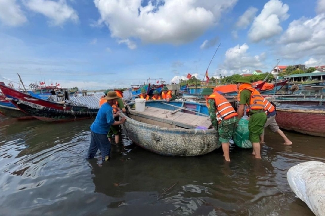 Bảo đảm tiền lương, phụ cấp cho người tham gia nhiệm vụ trong tình trạng khẩn cấp