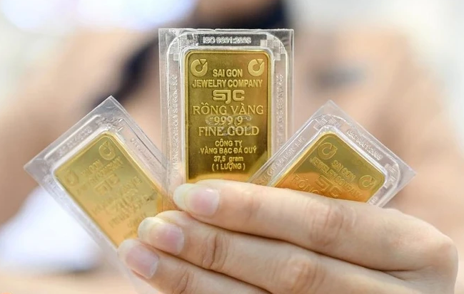Giá vàng hôm nay: Trong nước và quốc tế chung xu hướng giảm Giá vàng hôm nay: Trong nước và quốc tế chung xu hướng giảm