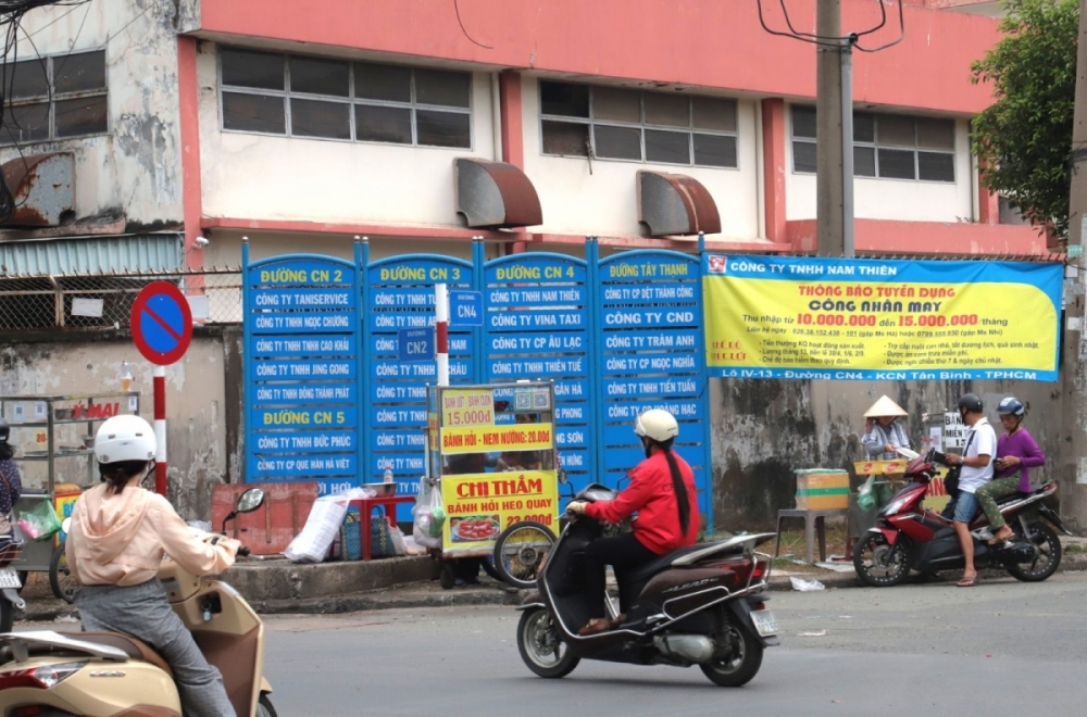 Ba nhóm ngành làm “nóng” thị trường tuyển dụng lao động TP. Hồ Chí Minh