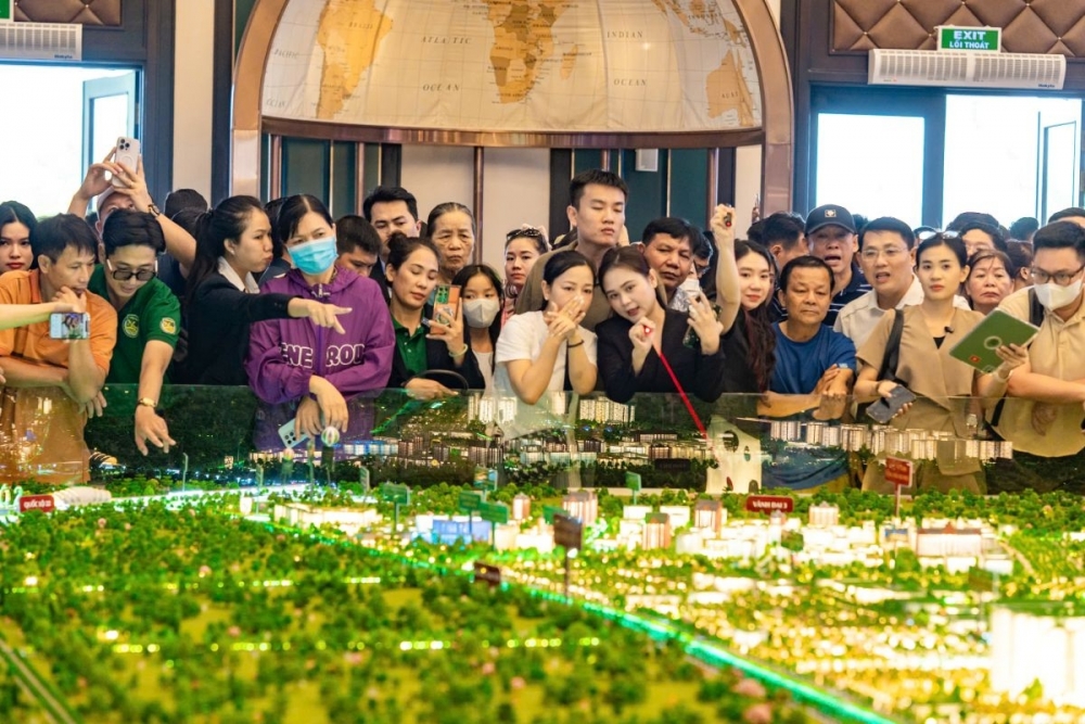 Không còn cảnh “mỗi người một nơi” khi đi công viên nước