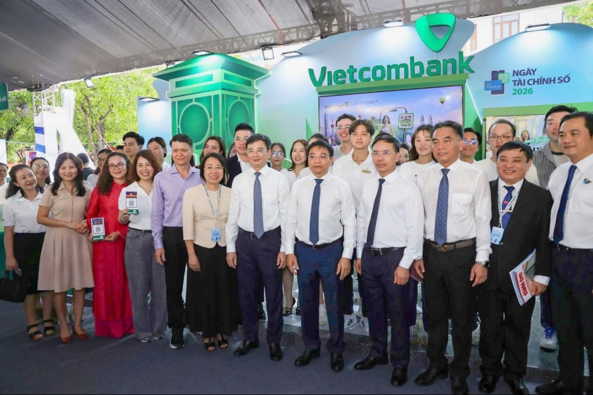 Vietcombank đồng hành phát triển tài chính số toàn diện đến cộng đồng