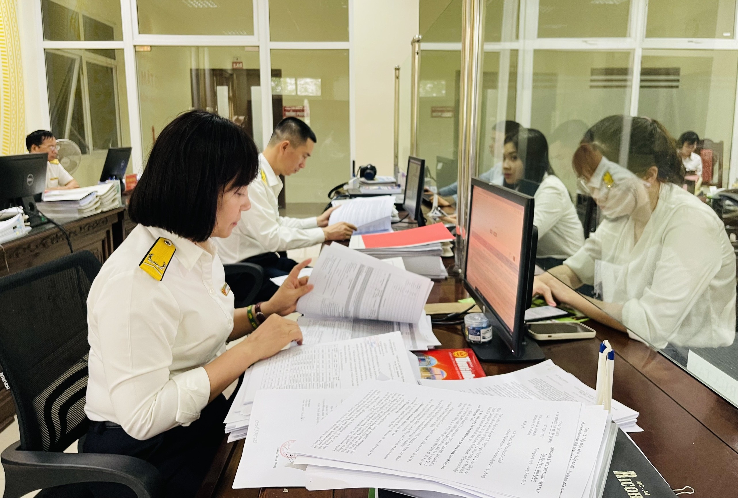 Thuế tỉnh Tuyên Quang: Thu ngân sách 5 tháng đạt 52,9% dự toán