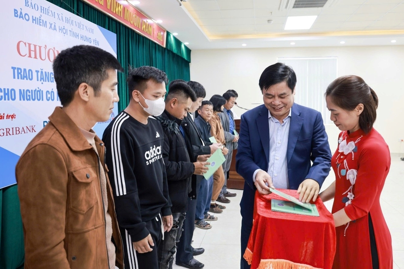 Hưng Yên: Nhân lên giá trị nhân văn của thẻ bảo hiểm y tế