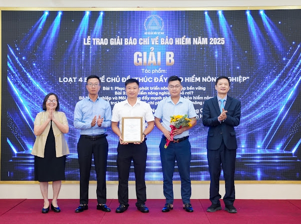 Trao giải cho 23 tác phẩm đoạt Giải Báo chí về bảo hiểm