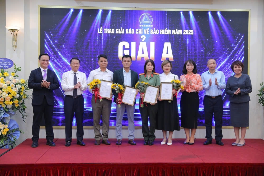 Trao giải cho 23 tác phẩm đoạt Giải Báo chí về bảo hiểm