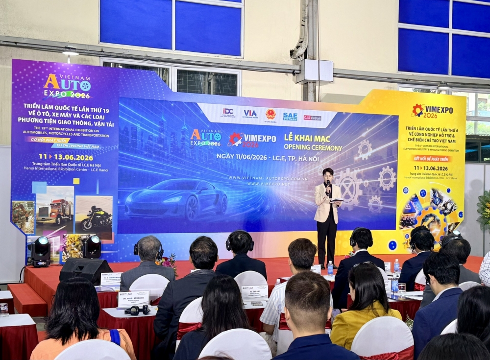 Vimexpo 2026 và Vietnam AutoExpo 2026 sẽ mở cửa đón khách tham quan từ 9h00 đến 17h30 trong 03 ngày 11 đến 13/06/2026, kỳ vọng thu hút khoảng 10.000 lượt khách tham quan. Triển lãm khẳng định vai trò là sự kiện thường niên uy tín và chuyên nghiệp nhất của ngành Ô tô, xe máy và Công nghiệp hỗ trợ tại Việt Nam.
