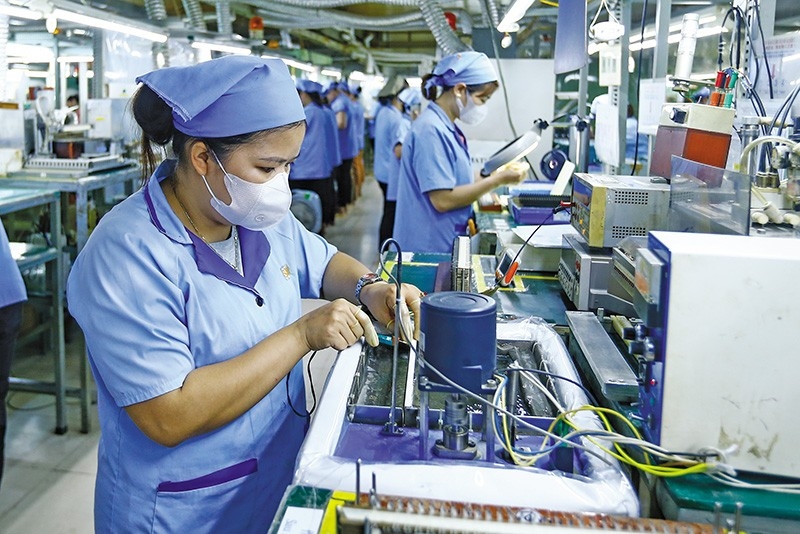Bộ Chính trị ban hành Nghị quyết số 10-NQ/TW về phát triển kinh tế có vốn đầu tư nước ngoài Bộ Chính trị ban hành Nghị quyết số 10-NQ/TW về phát triển kinh tế có vốn đầu tư nước ngoài