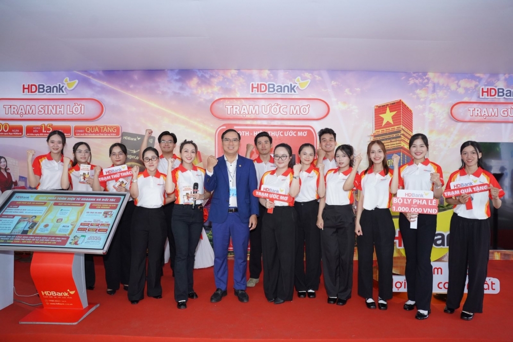 HDBank tại Ngày Tài chính số 2026: Chạm công nghệ, gửi “Lời cho tương lai” HDBank tại Ngày Tài chính số 2026: Chạm công nghệ, gửi “Lời cho tương lai”
