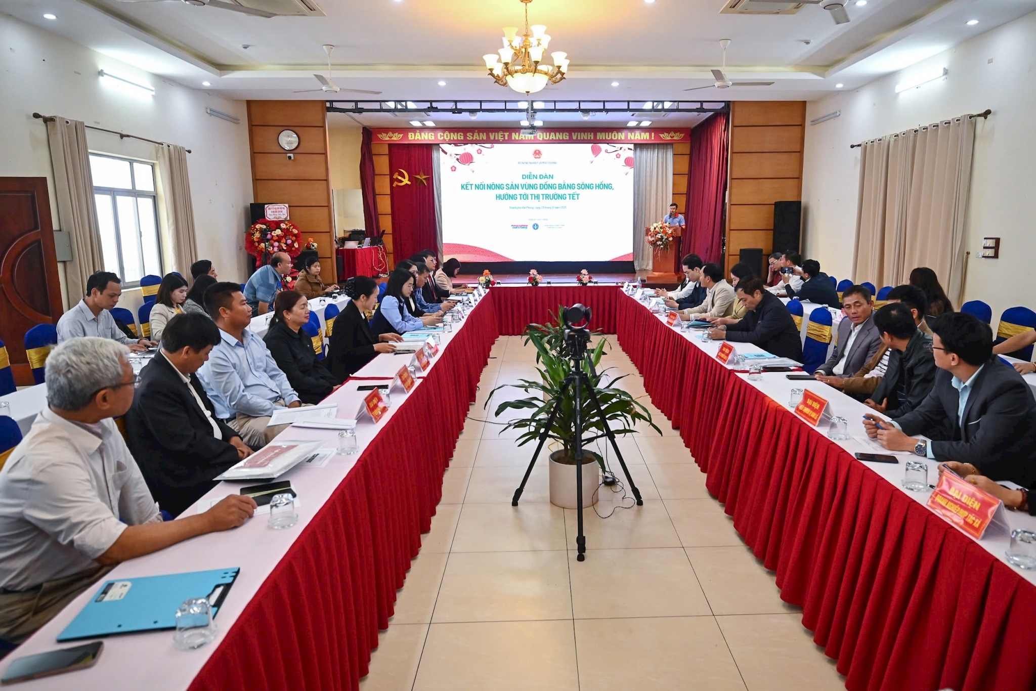 Phát triển bảo hiểm nông nghiệp tại Đồng bằng sông Hồng để ứng phó với biến đổi khí hậu Phát triển bảo hiểm nông nghiệp tại Đồng bằng sông Hồng để ứng phó với biến đổi khí hậu