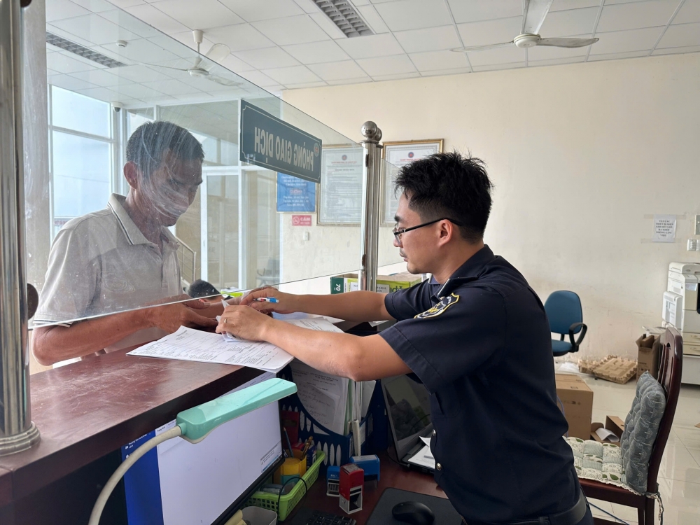 Lấy dữ liệu làm nền tảng quản lý thuế đối với hàng hóa xuất nhập khẩu