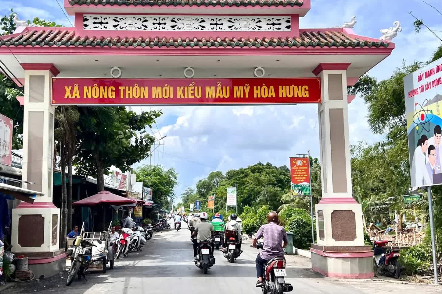 Tập trung nguồn lực phát triển toàn diện vùng đồng bào dân tộc thiểu số và miền núi