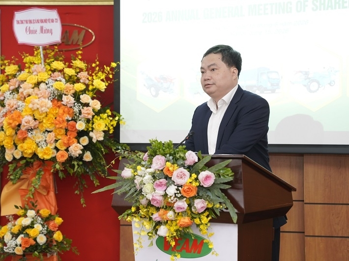 Ông Trần Việt Hòa, Cục trưởng Cục Công nghiệp, đại diện lãnh đạo Bộ Công Thương, phát biểu tại Đại hội. Ông Trần Việt Hòa, Cục trưởng Cục Công nghiệp, đại diện lãnh đạo Bộ Công Thương, phát biểu tại Đại hội.
