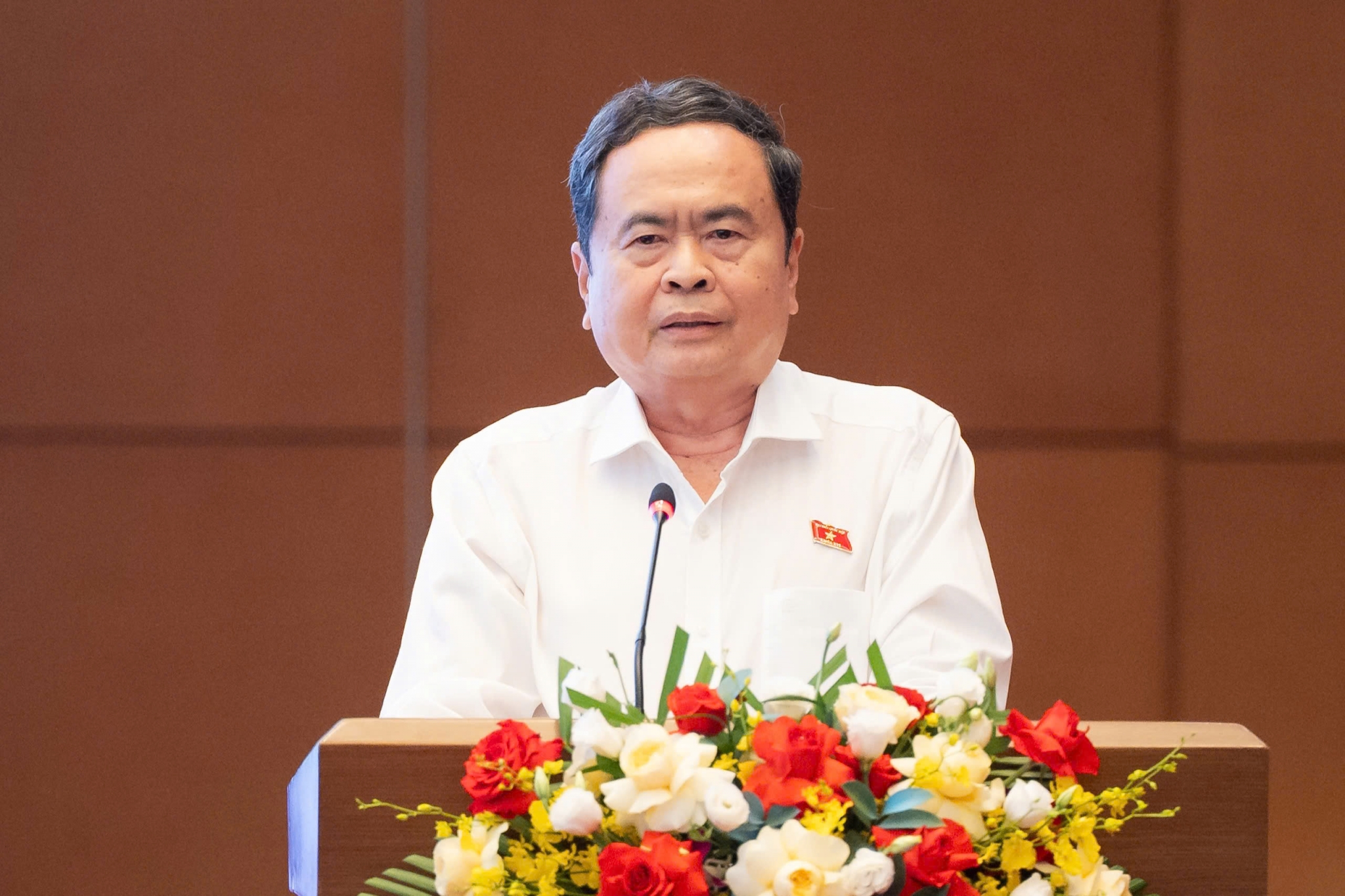 Chuyển mạnh từ bị động chạy theo thực tiễn sang chủ động dẫn dắt lập pháp Chuyển mạnh từ bị động chạy theo thực tiễn sang chủ động dẫn dắt lập pháp