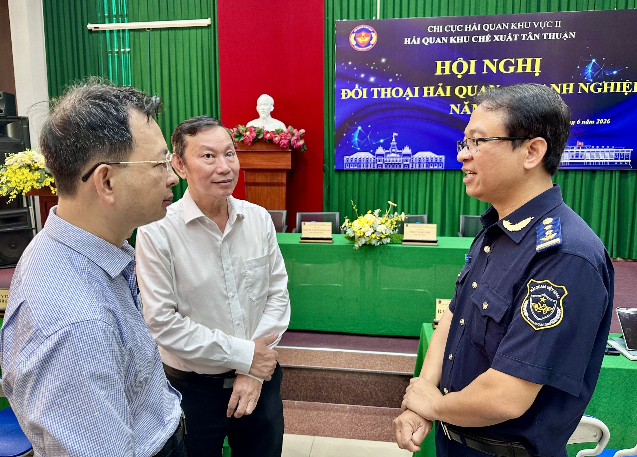 Hải quan Khu chế xuất Tân Thuận giải đáp vướng mắc cho doanh nghiệp gia công, sản xuất xuất khẩu