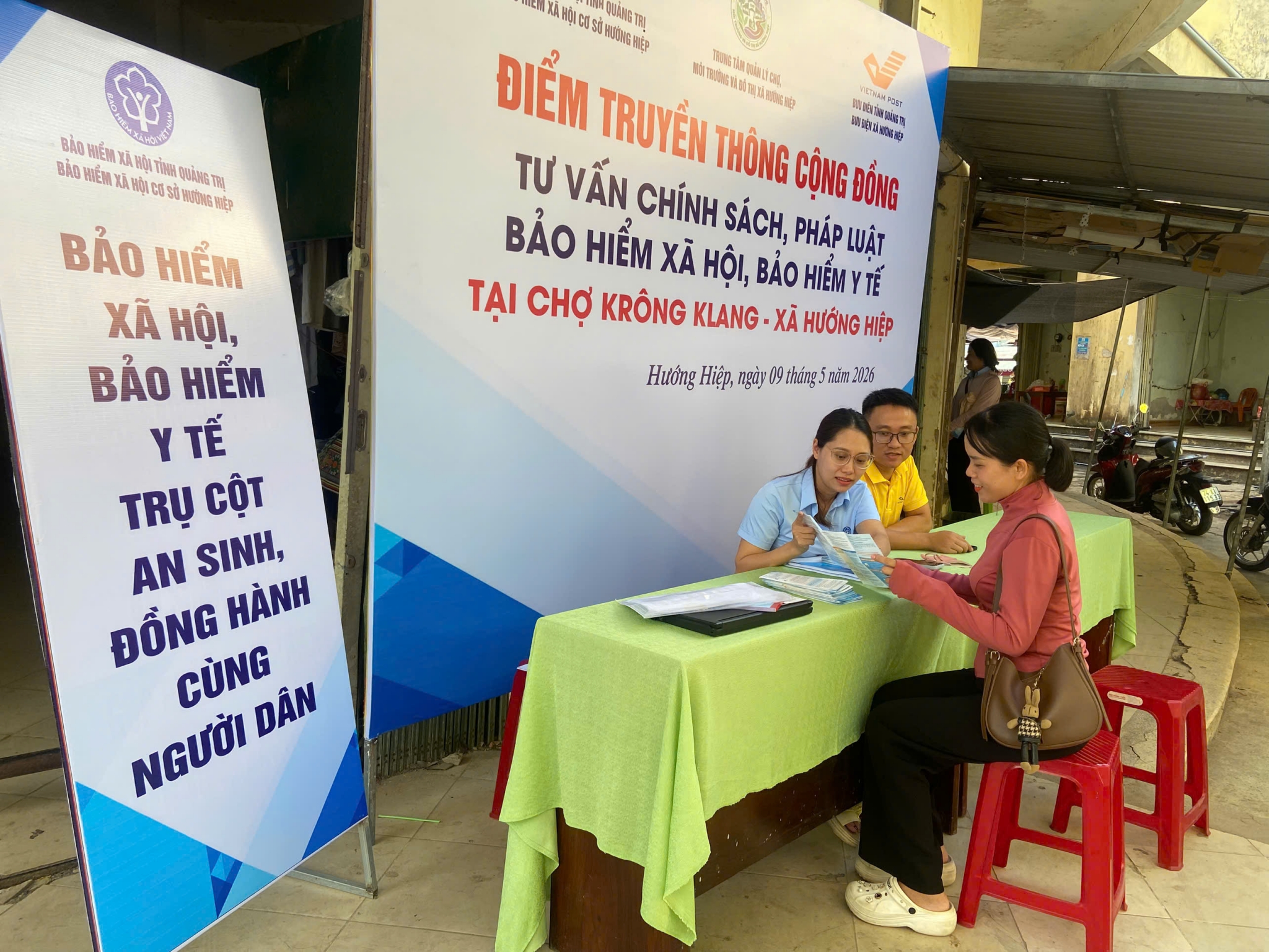 Nữ sinh tháng 6/1978, có 20 năm làm việc ở vùng đặc biệt khó khăn khi nào được nghỉ hưu?
