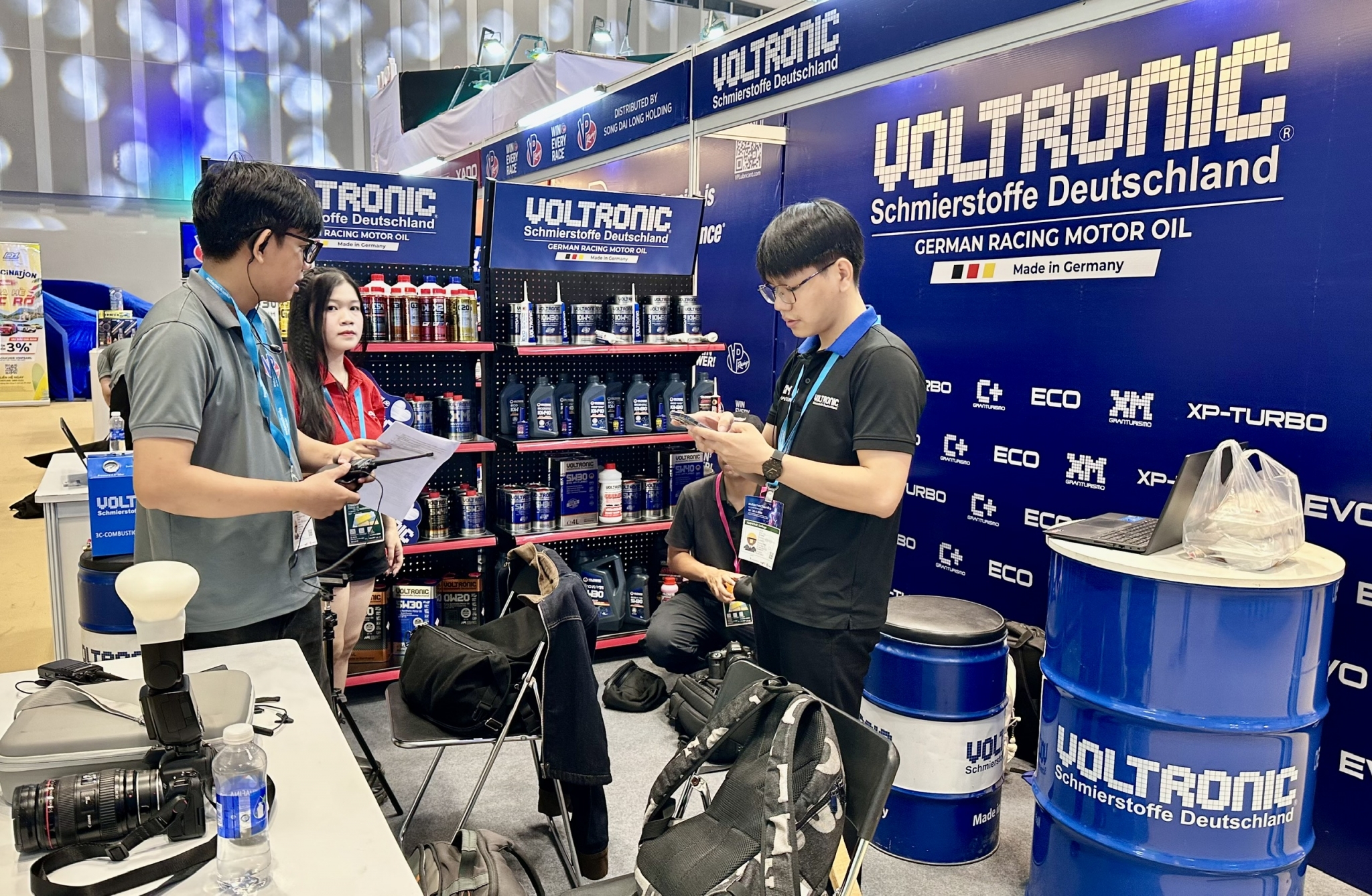 doanh nghiệp nước ngoài quan tâm ô tô điện Hơn 400 doanh nghiệp quốc tế tìm kiếm cơ hội từ 'làn sóng' xe điện tại Việt Nam