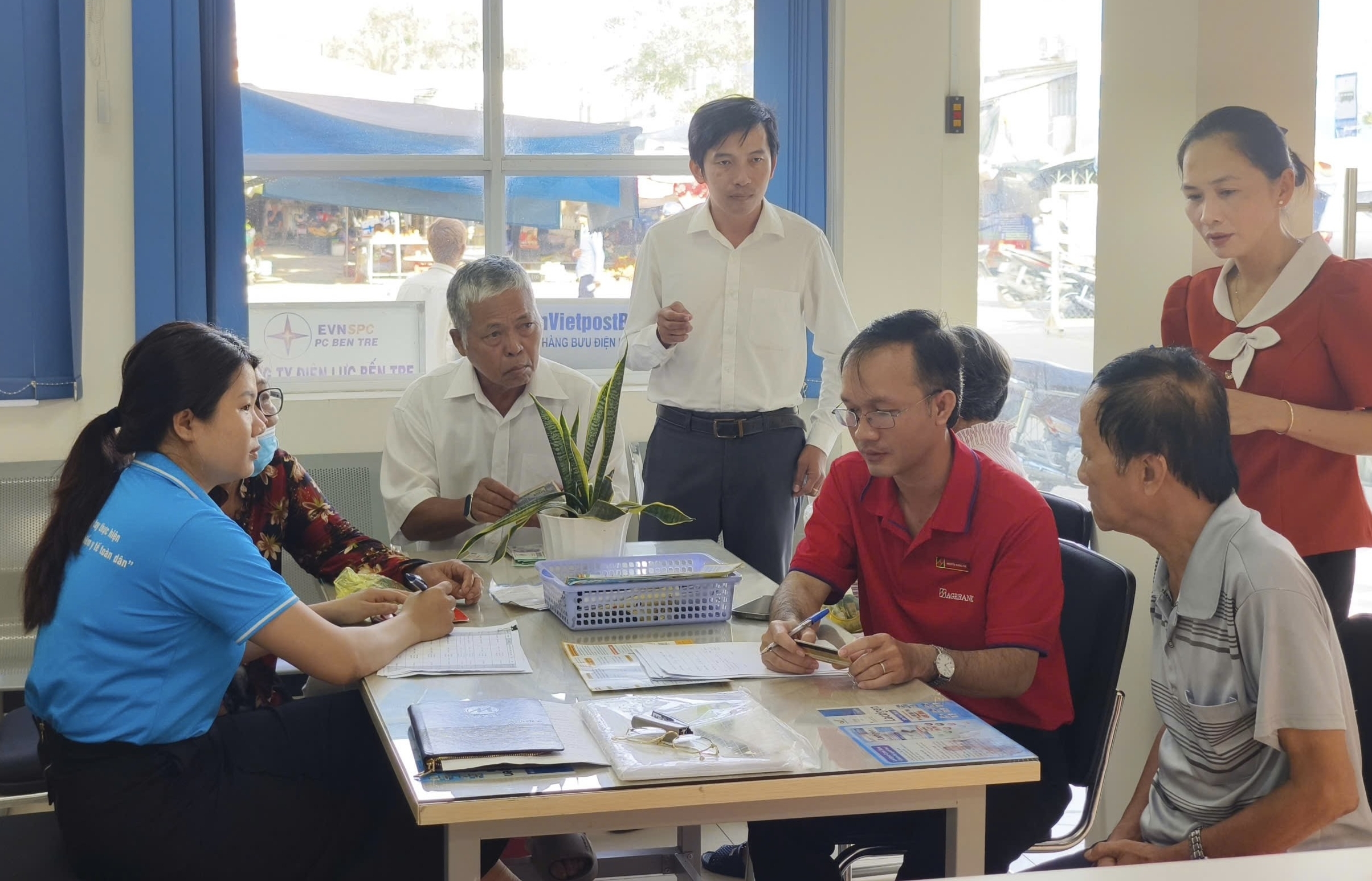Giải pháp phát triển người tham gia bảo hiểm xã hội từ hộ kinh doanh ở Vĩnh Long