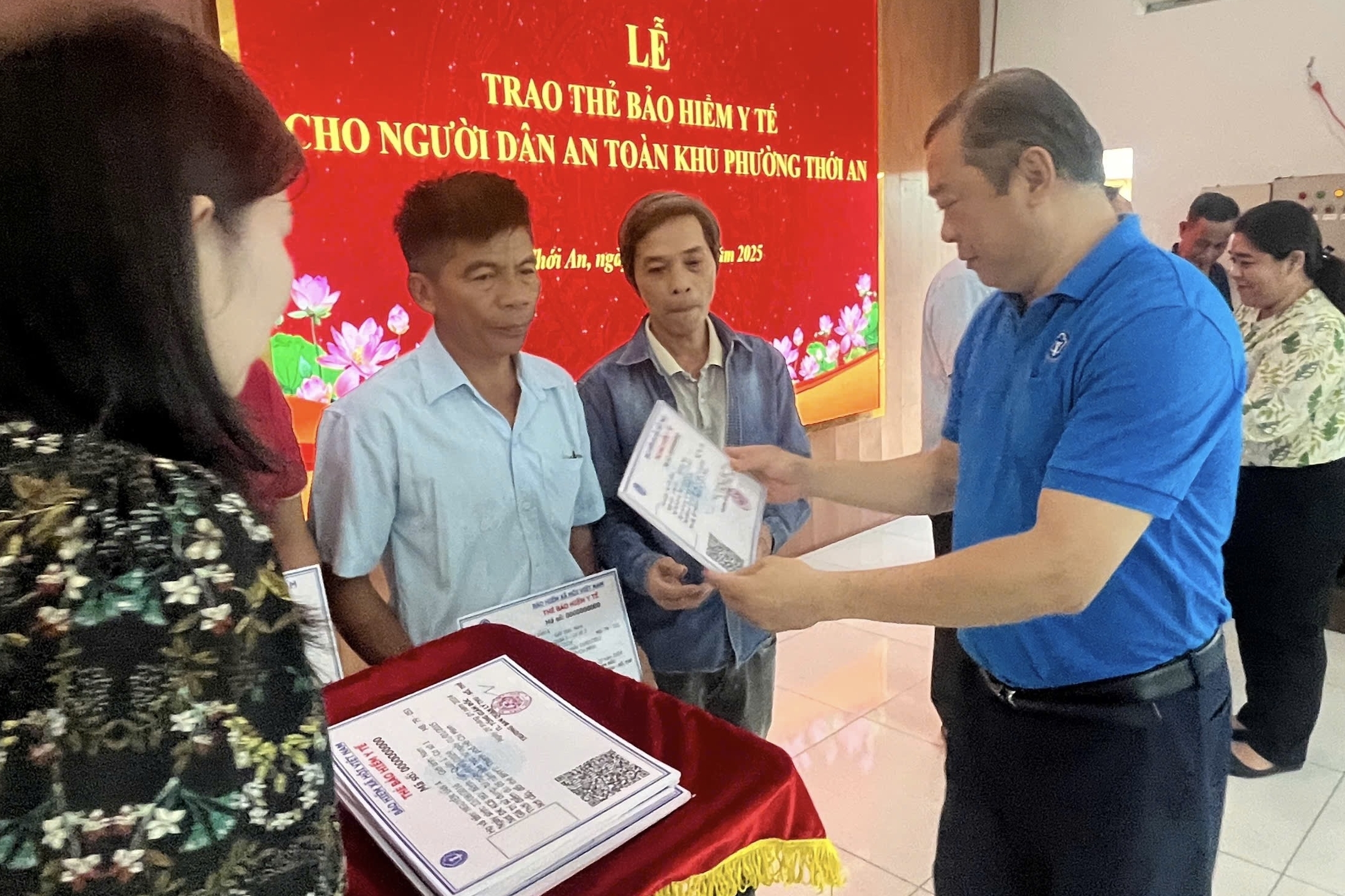 Trên 7.600 người dân phường An toàn khu chưa được cấp thẻ bảo hiểm y tế