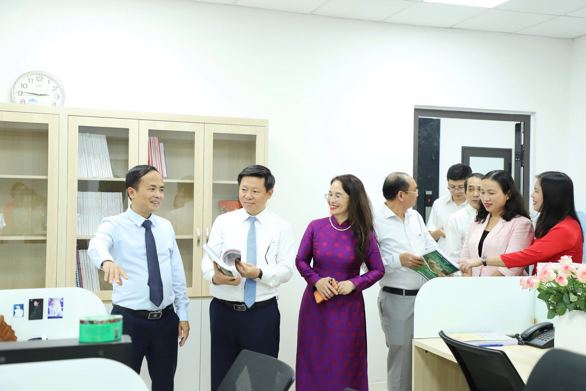 Phó Trưởng Ban Tuyên giáo và Dân vận Trung ương Trần Thanh Lâm thăm, chúc mừng Tạp chí Kinh tế - Tài chính Phó Trưởng Ban Tuyên giáo và Dân vận Trung ương Trần Thanh Lâm thăm, chúc mừng Tạp chí Kinh tế - Tài chính