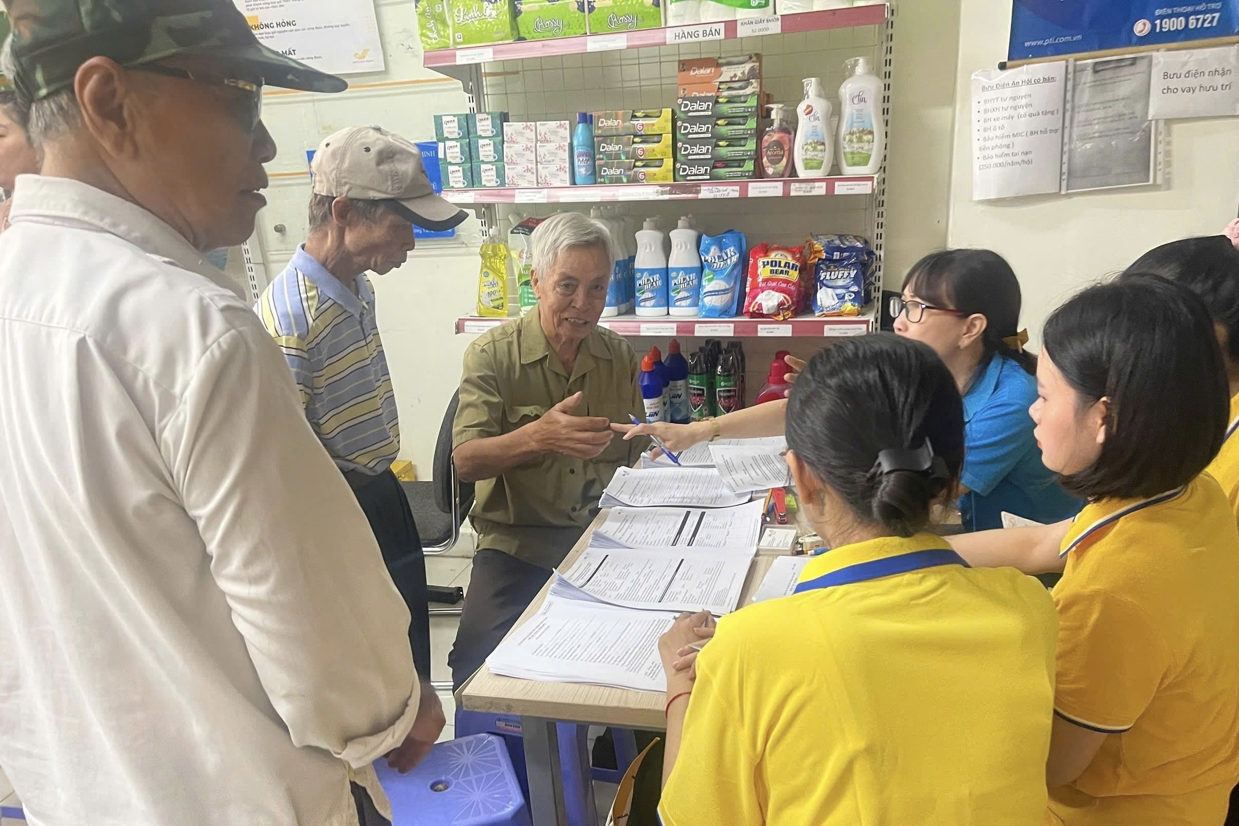 Chỉ tiếp nhận yêu cầu thay đổi thông tin hưởng lương hưu bằng văn bản