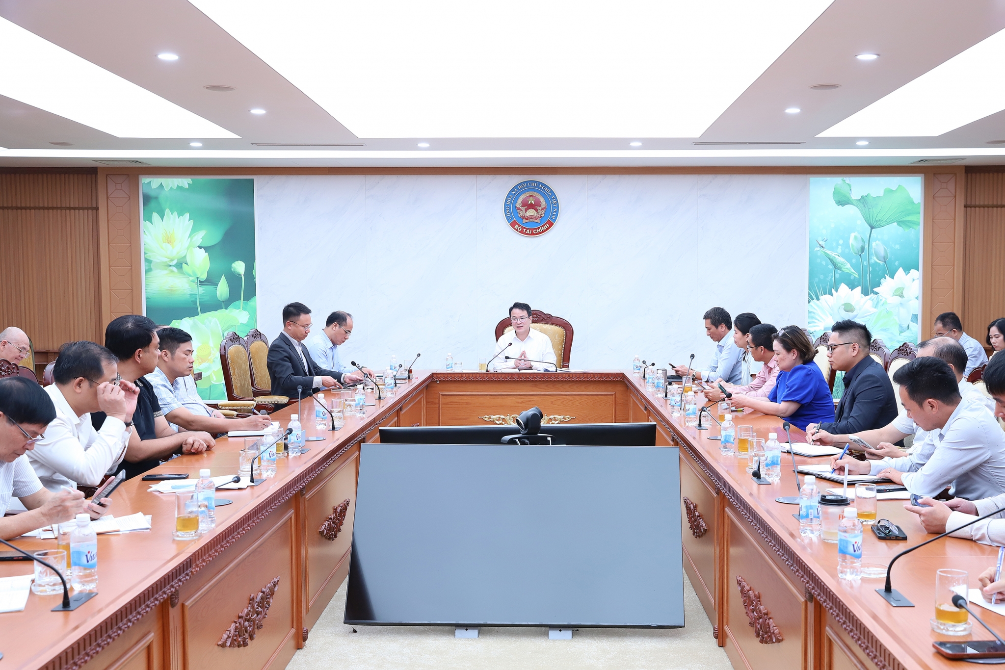 Bộ Tài chính lắng nghe doanh nghiệp, tìm giải pháp thúc đẩy tăng trưởng 2 con số Doanh nghiệp