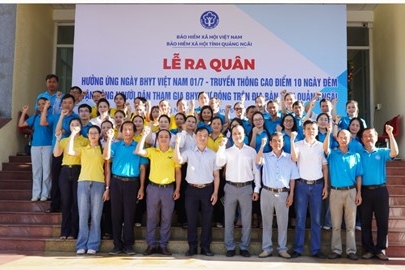 Quảng Ngãi ra quân phát triển 19.000 người tham gia bảo hiểm y tế trong 10 ngày đêm