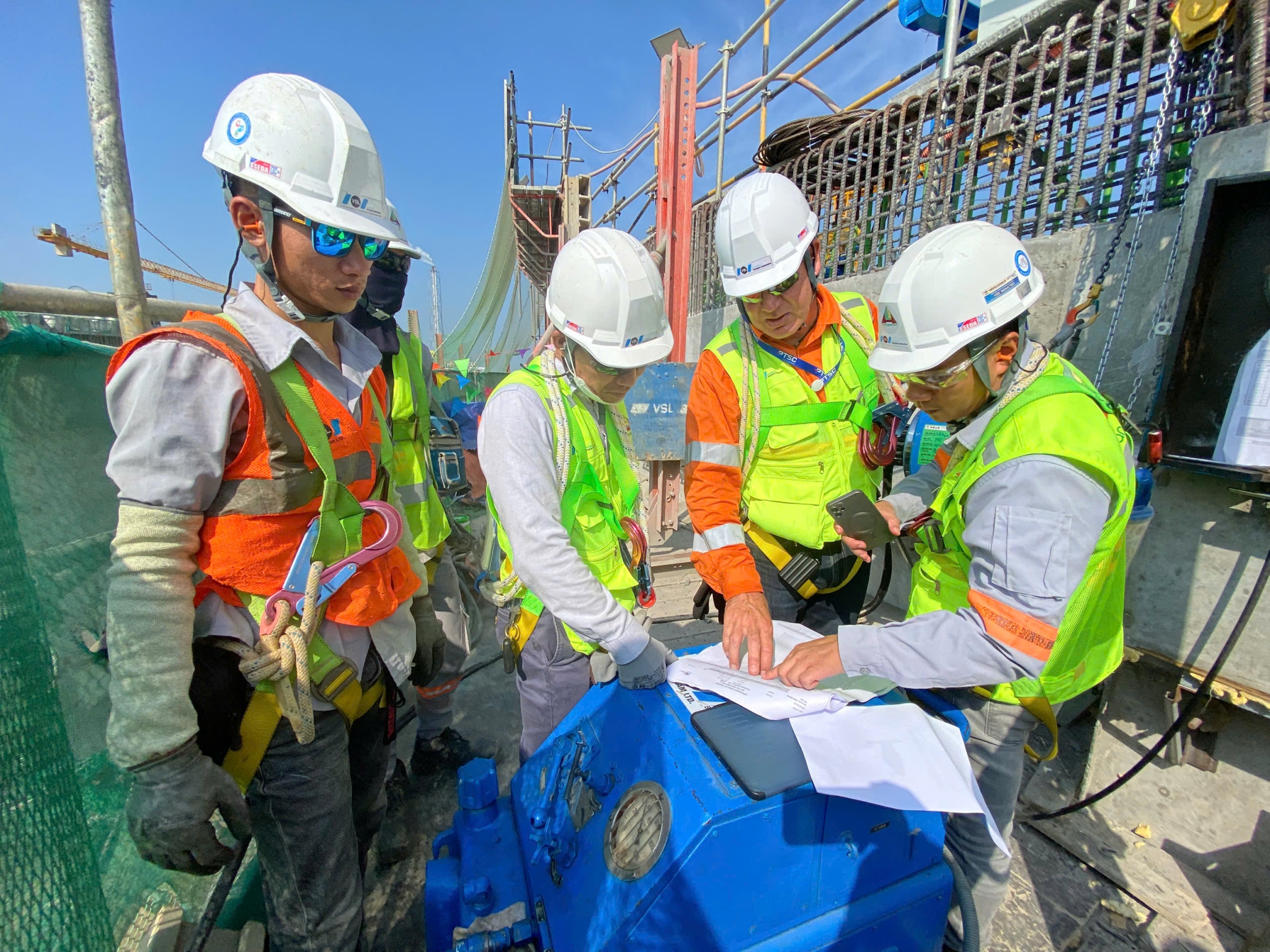 Tập đoàn VSL khẳng định năng lực dự ứng lực tại dự án bể chứa Ethane Long Sơn
