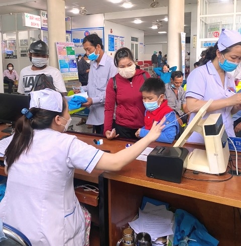 Các loại hồ sơ cần nộp để được hưởng chế độ ốm đau dài ngày