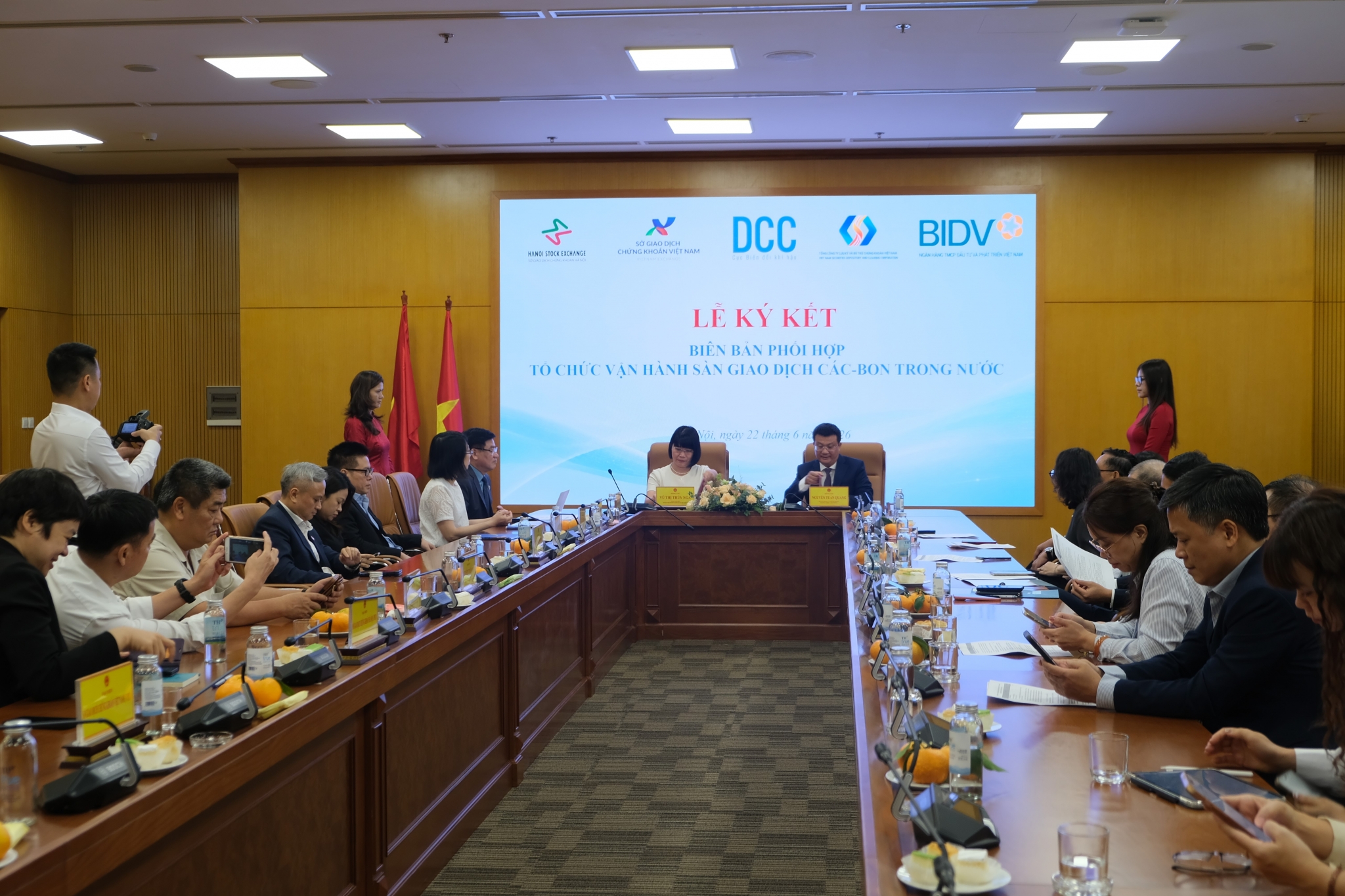 Sẵn sàng cho vận hành hệ thống giao dịch các-bon Sẵn sàng cho vận hành hệ thống giao dịch các-bon