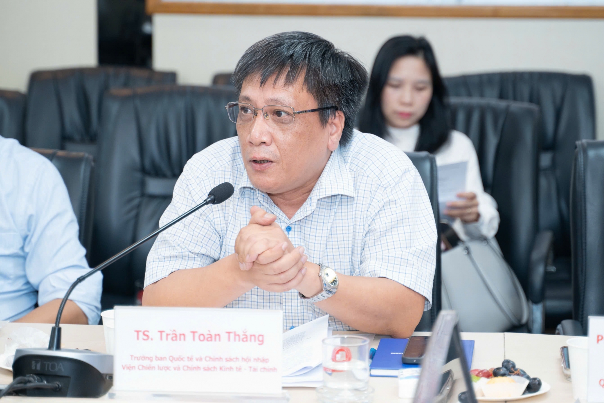 Phân mảnh toàn cầu và bài toán kiến tạo động lực tăng trưởng mới Phân mảnh toàn cầu và bài toán kiến tạo động lực tăng trưởng mới