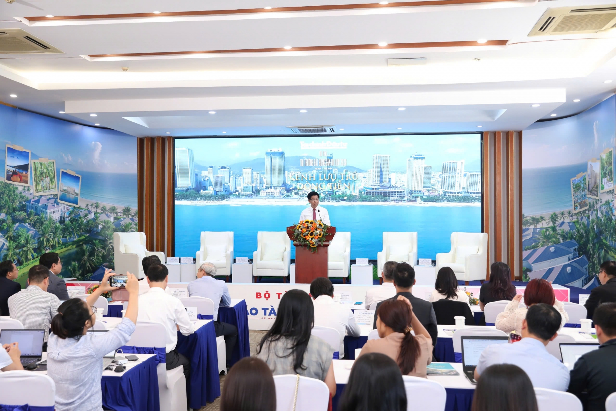 Khơi thông dòng tiền cho chu kỳ mới của bất động sản du lịch Khơi thông dòng tiền cho chu kỳ mới của bất động sản du lịch