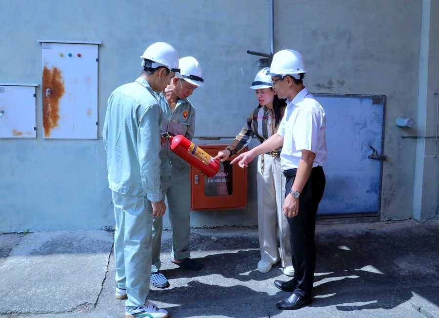 Đảng bộ Chi cục Dự trữ Nhà nước khu vực I kiên định xây dựng Đảng bộ trong sạch, vững mạnh Đảng bộ Chi cục Dự trữ Nhà nước khu vực I kiên định xây dựng Đảng bộ trong sạch, vững mạnh