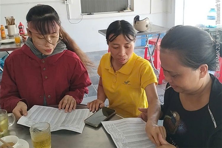 Tư vấn giúp người dân nắm bắt các mức đóng và quyền lợi được hưởng khi tham gia BHYT, BHXH tự nguyện.