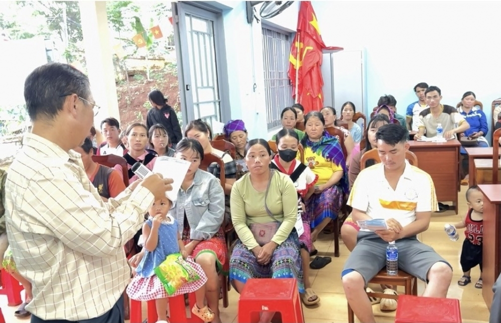 Lâm Đồng: Đem chính sách an sinh đến với người dân bằng tiếng dân tộc