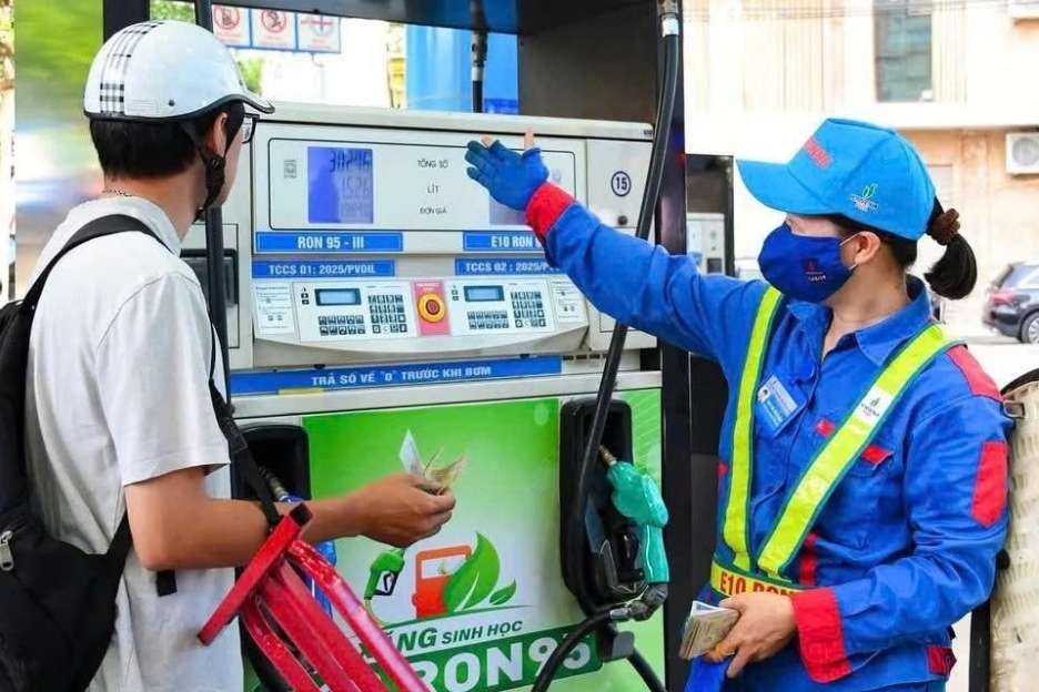 Kết hợp giữa sản xuất và nhập khẩu nhằm bảo đảm lộ trình sử dụng xăng sinh học