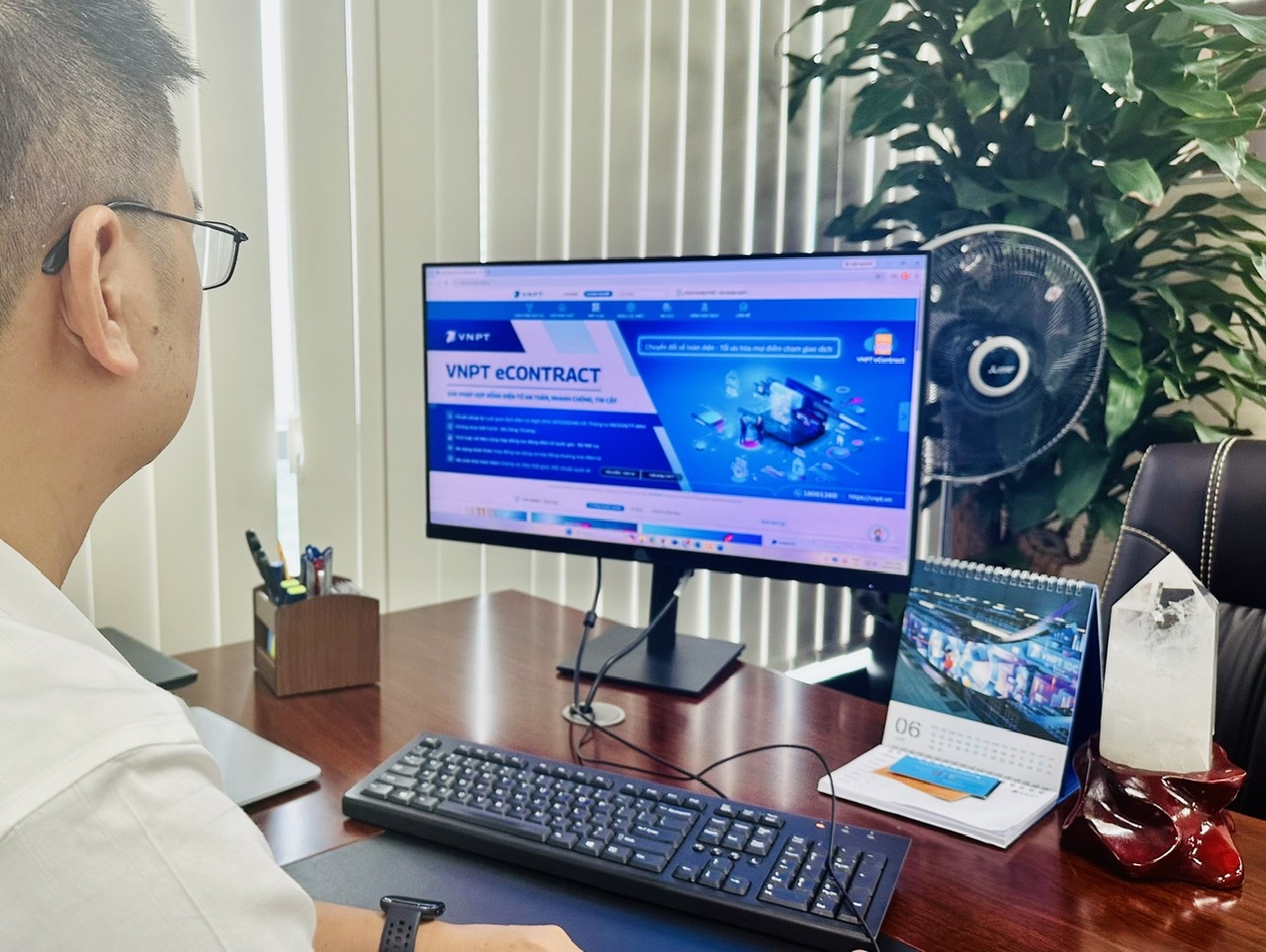 Hợp đồng điện tử giúp doanh nghiệp tăng lợi thế cạnh tranh và đáp ứng quy định mới Hợp đồng điện tử giúp doanh nghiệp tăng lợi thế cạnh tranh và đáp ứng quy định mới