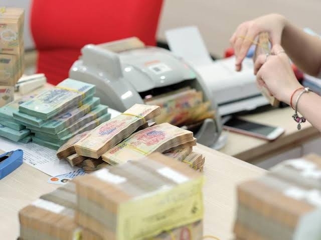 Dòng tiền tuần qua: Nhà ở xã hội đón vốn ưu đãi, vốn xanh còn nghẽn Dòng tiền tuần qua: Người trẻ được hỗ trợ vay mua nhà, ngân hàng thêm dư địa vốn