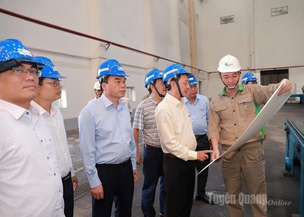 Hoạt động kiểm tra, giám sát tại nhà máy góp phần bảo đảm hiệu quả vận hành và chất lượng sản xuất. Hoạt động kiểm tra, giám sát tại nhà máy góp phần bảo đảm hiệu quả vận hành và chất lượng sản xuất.
