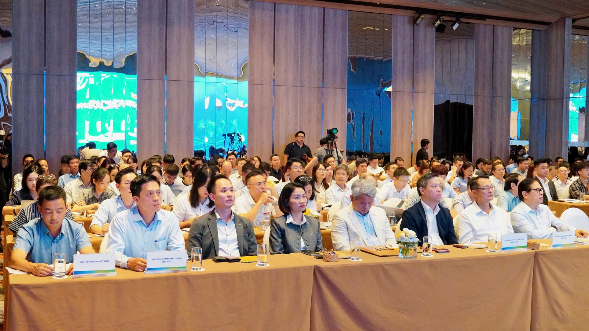 Giải thưởng Hiệu quả năng lượng năm 2026: Tìm kiếm những mô hình tiên phong tiết kiệm năng lượng Giải thưởng Hiệu quả năng lượng năm 2026: Tìm kiếm những mô hình tiên phong tiết kiệm năng lượng