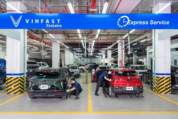Hơn 400 xưởng, 150.000 cổng sạc đồng hành cùng chủ xe VinFast