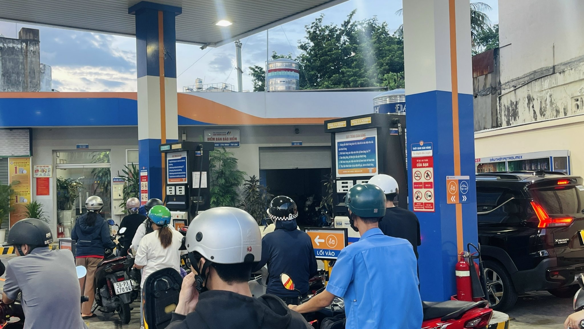 xăng E 10 Hiệu quả tích cực sau một tháng triển khai xăng E10 trên toàn quốc