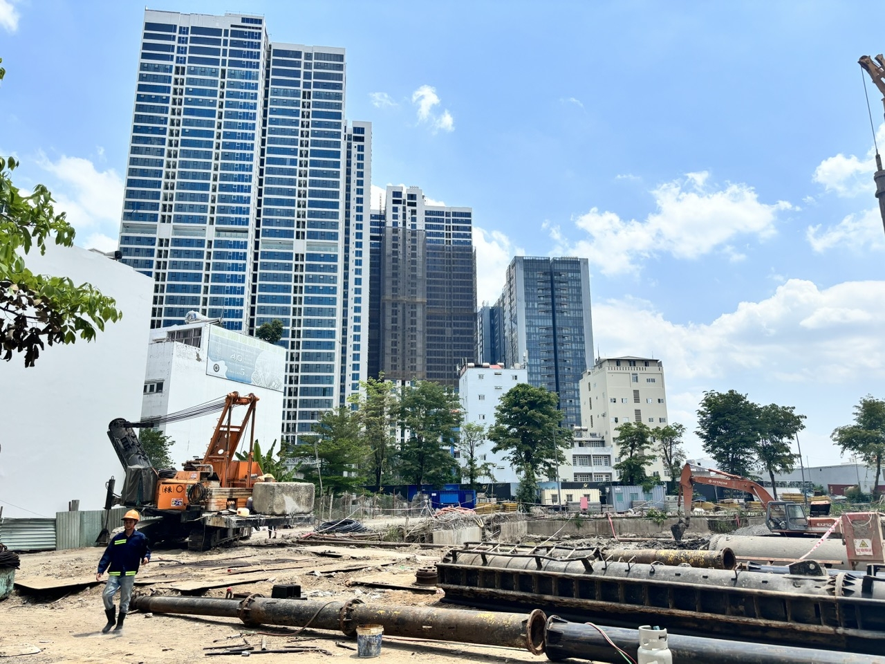 Lãi suất cao tạo sức ép, lợi nhuận doanh nghiệp bất động sản quý II phân hóa
