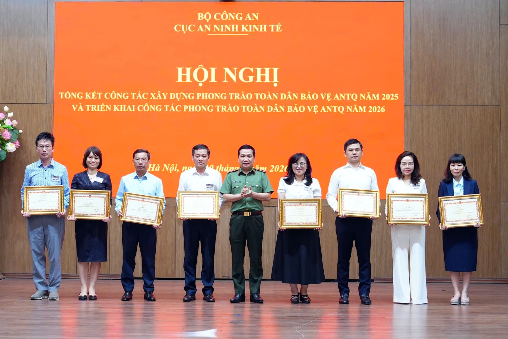 Bộ trưởng Bộ Công an tặng Cục Thuế Bằng khen vì thành tích Bảo vệ an ninh Tổ quốc