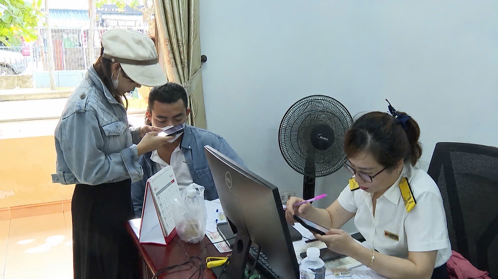 Cơ quan Thuế triển khai nhiều giải pháp hỗ trợ người nộp thuế thực hiện nghĩa vụ với ngân sách nhà nước. Ảnh: TCS8ĐN.