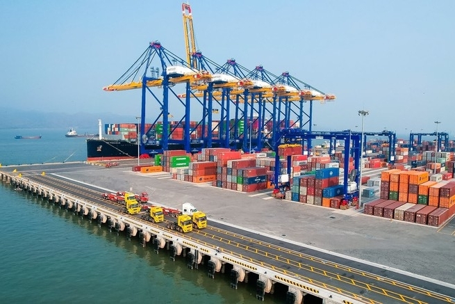 Xuất khẩu tăng tốc hướng tới tăng trưởng hai con số