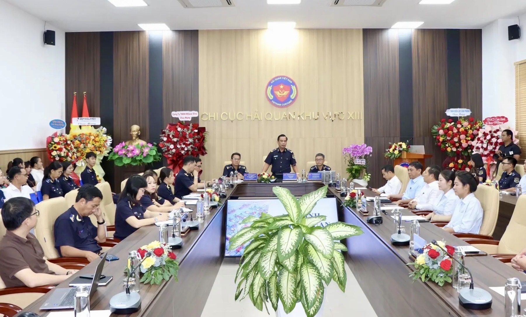 Hải quan khu vực XIII: Đẩy mạnh chuyển đổi số, tạo thuận lợi cho hoạt động xuất nhập khẩu