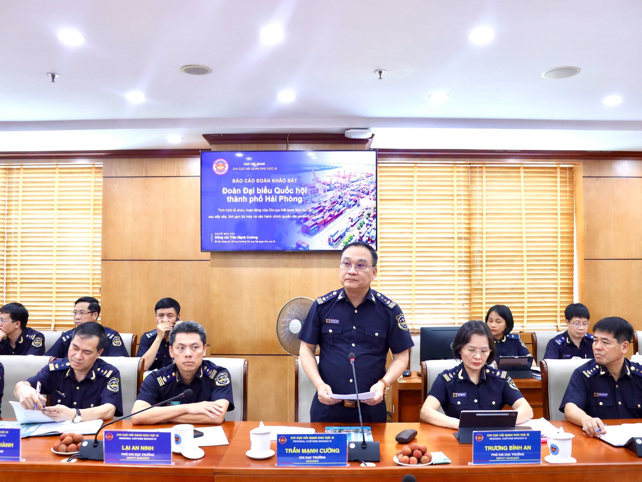 Đoàn đại biểu Quốc hội TP. Hải Phòng làm việc với Hải quan khu vực III