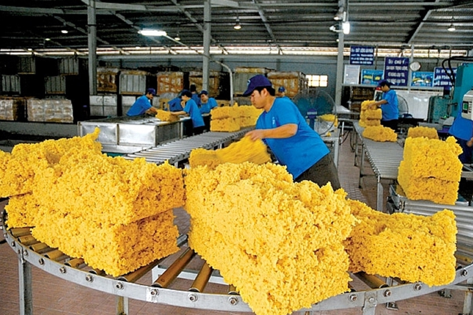 Xuất khẩu cao su Việt Nam trước cơ hội tái cơ cấu thị trường